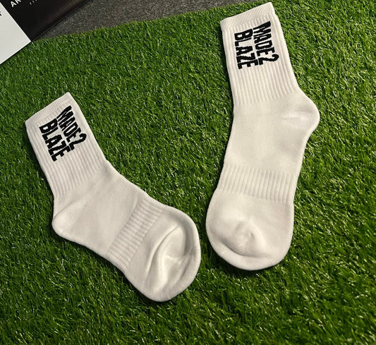 MADE2BLAZE- socks (WHITE/BLK